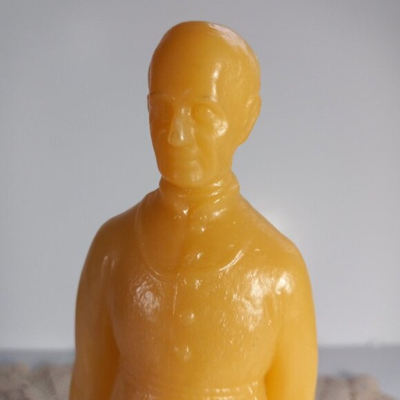 Religious Statue Pere Andre Father Andre 8" Resin Canadian Saint Catholicism - Picture 7 of 8